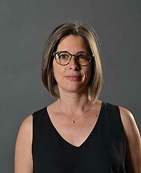 Mme Emmanuelle TAVAN